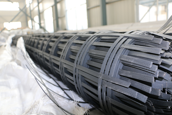 鹿邑钢塑土工格栅：从‘隐形骨架’到‘绿色先锋’2025年基建新材料赛道的突围与革新